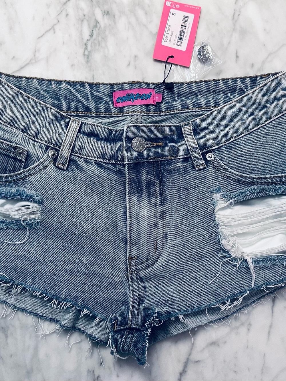 edikted Devin Low Rise Light Blue Distressed Denim Jean Shorts ~ Size S ~ NEW!